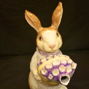 NIB Longaberger bunny teapot